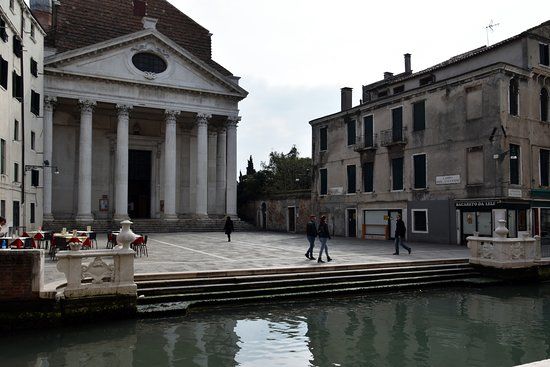 Kirche San Nicola da Tolentino